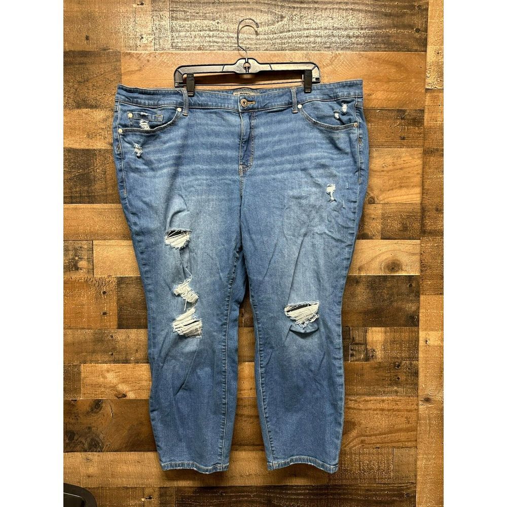 Torrid Women's Ripped Jeans Size 26R